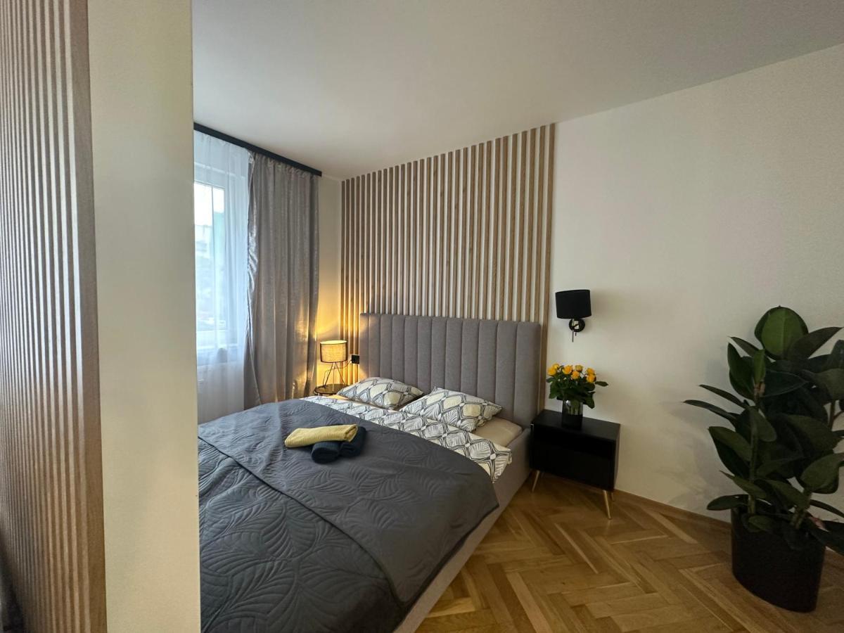 Mki Apartments - Zlota 69 Warsaw City Center Apartment Buitenkant foto